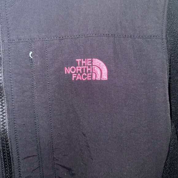 The North Face Black Breast Cancer Awareness Denali Fleece Jacket Size S… - Picture 6 of 16